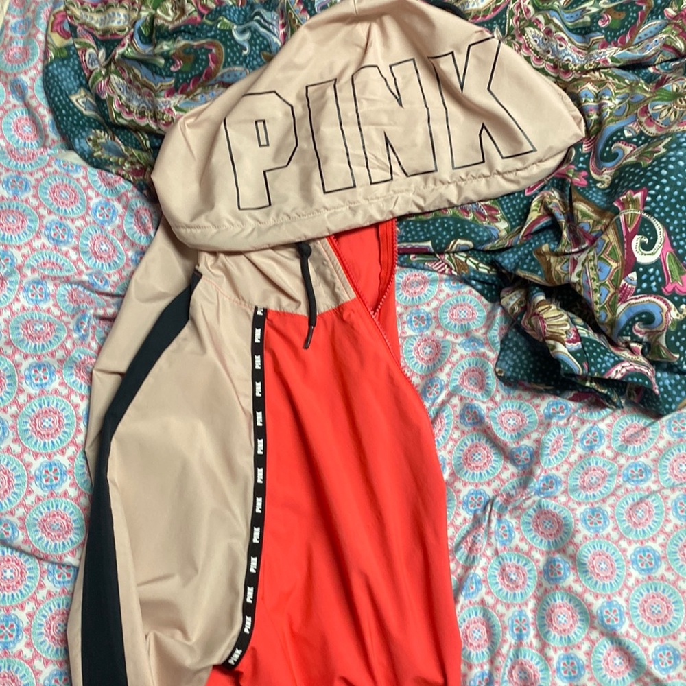 WindBreaker